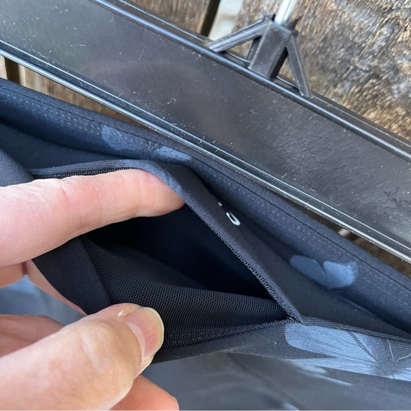 Spanx Booty Boost Active 7/8 Sculpting Leggings In Midnight Butterfly NWOT Sz S - Picture 3 of 15